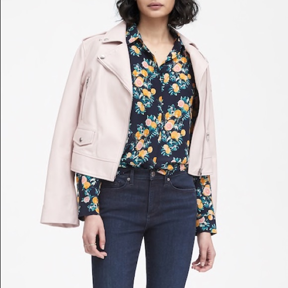 Banana Republic Tops - Banana republic citrus print button up
